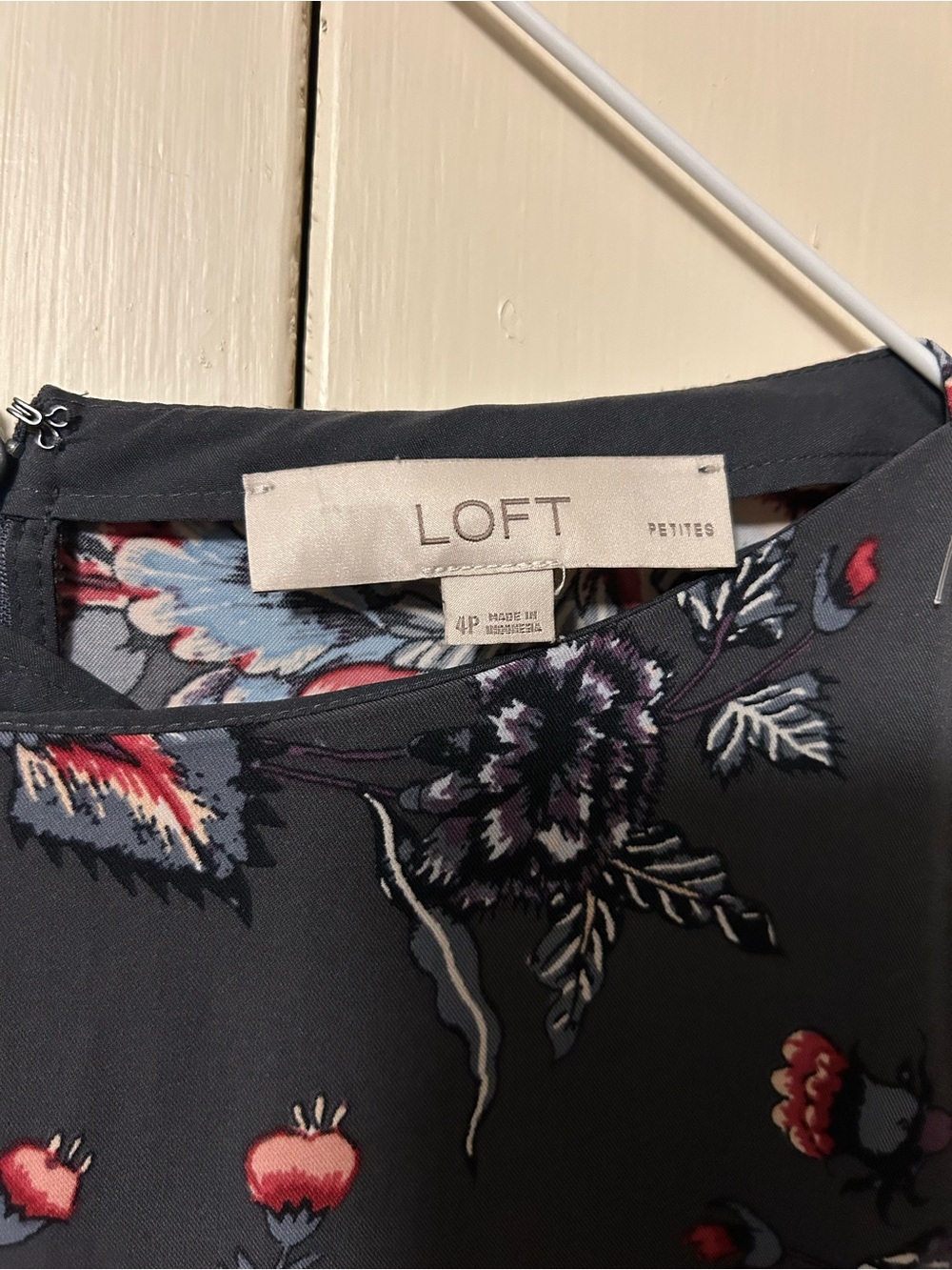 LOFT Charcoal Floral Long-Sleeve Shift Dress with Red & Blue Blooms - Picture 2 of 4